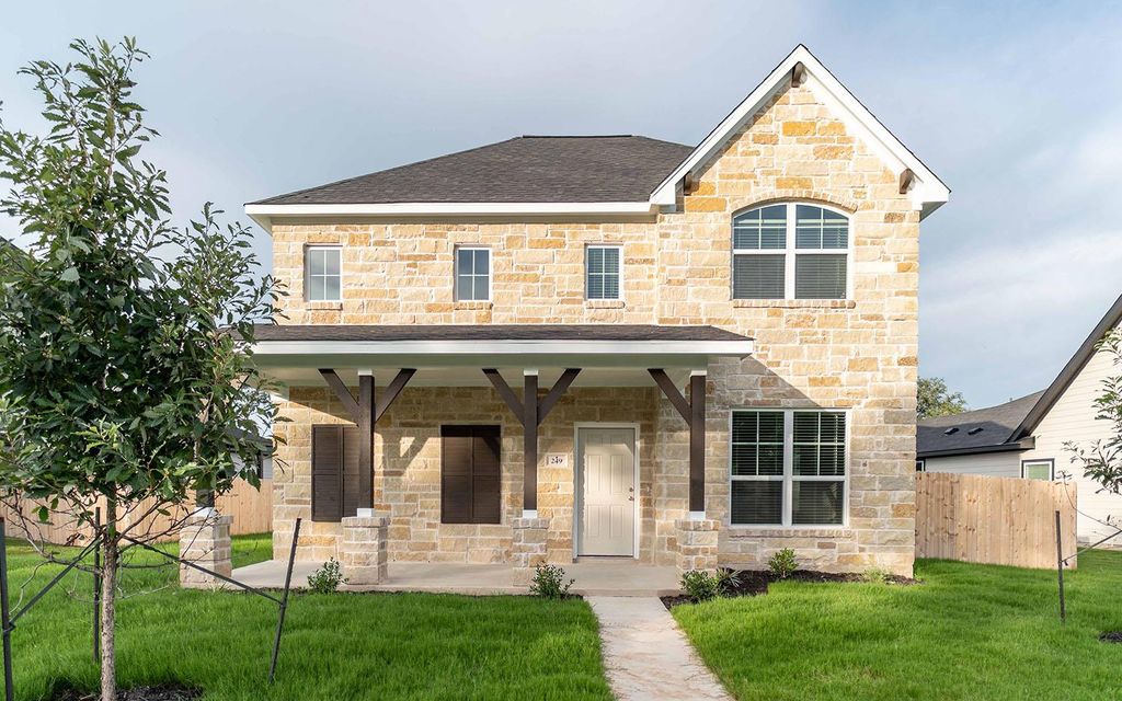 249 Villars DR, Salado, TX 76571