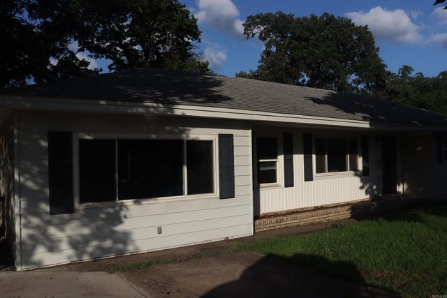 4200 Lakeview Road, North Little Rock, AR 72116