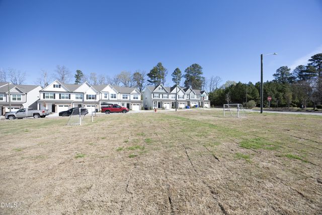 1002 Heartstone Way, Durham, NC 27713