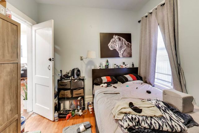 4256 W Kamerling Avenue, Chicago, IL 60651