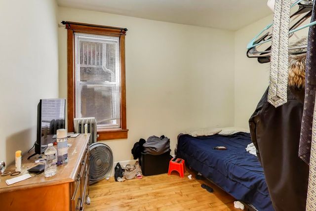 4256 W Kamerling Avenue, Chicago, IL 60651