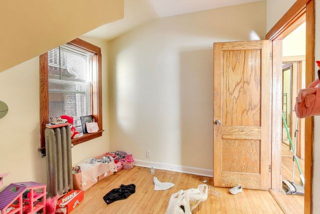 4256 W Kamerling Avenue, Chicago, IL 60651