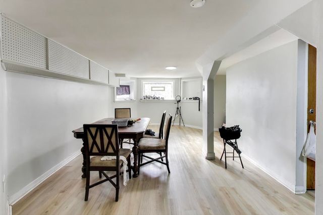 4256 W Kamerling Avenue, Chicago, IL 60651