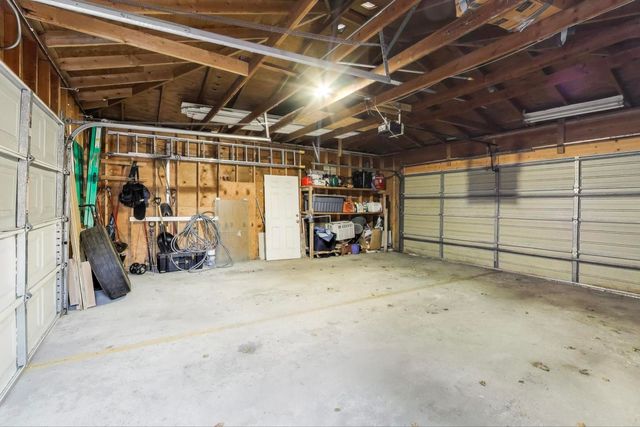 4256 W Kamerling Avenue, Chicago, IL 60651