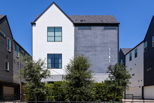 1141 N Madison Avenue 105, Dallas, TX 75208