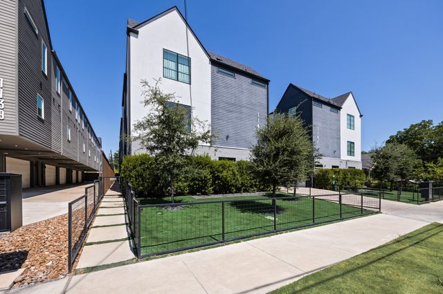 1141 N Madison Avenue 105, Dallas, TX 75208