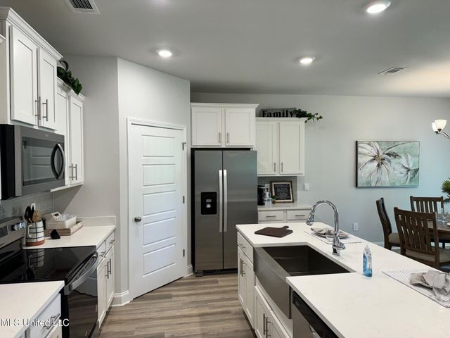 17422 Willow Cove, Saucier, MS 39574