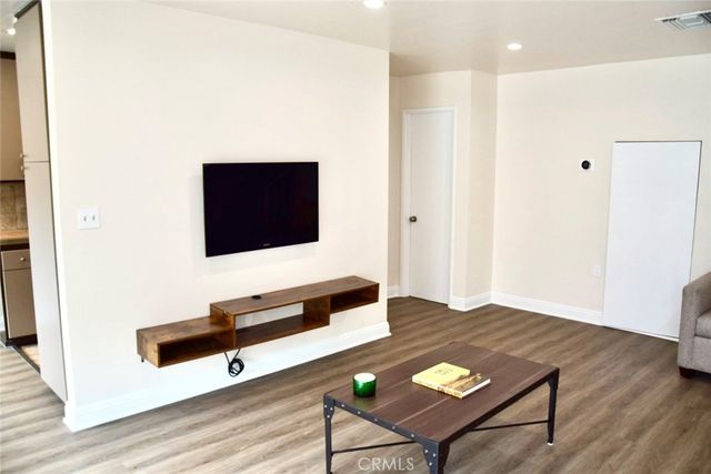 10757 Hortense, Toluca Lake, CA 91602