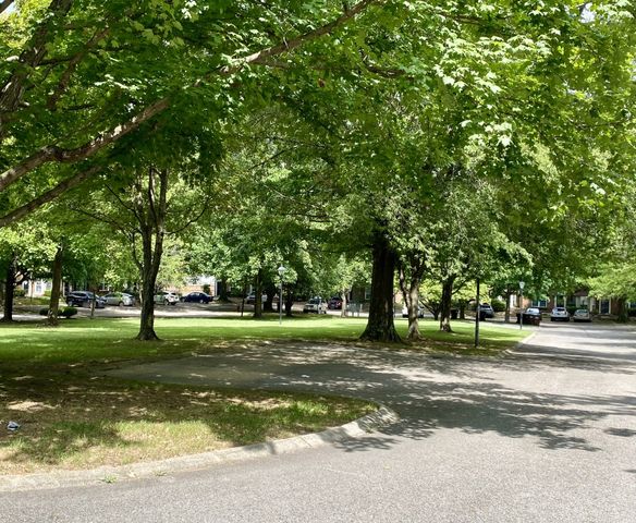 133 McMurray Cir, Nashville, TN 37211