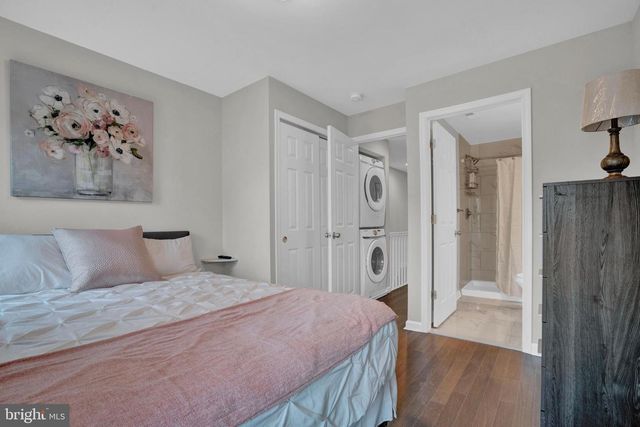 2117 E CHASE ST, Baltimore, MD 21213