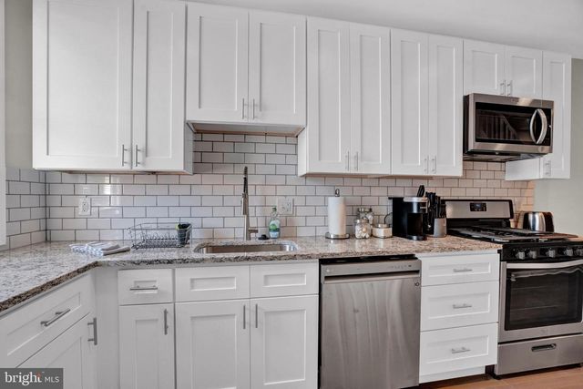 2117 E CHASE ST, Baltimore, MD 21213