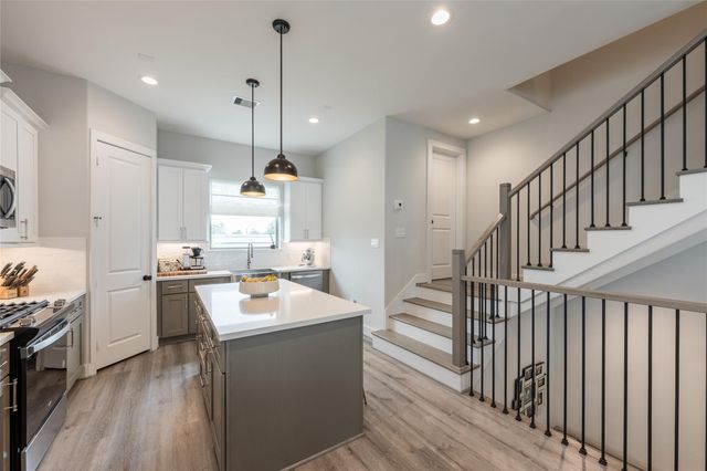 5306 Creekmont Timbers Trail, Houston, TX 77091