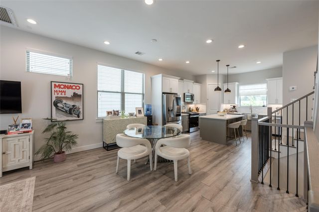 5306 Creekmont Timbers Trail, Houston, TX 77091