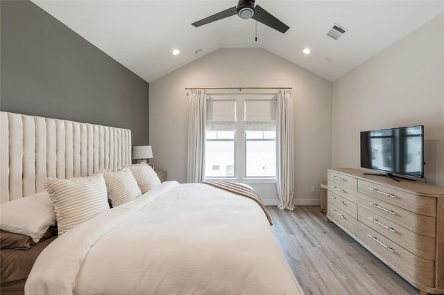 5306 Creekmont Timbers Trail, Houston, TX 77091