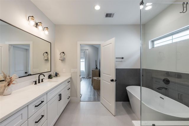 5306 Creekmont Timbers Trail, Houston, TX 77091