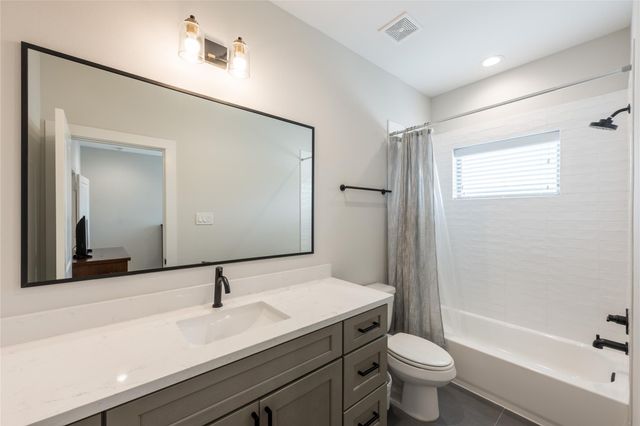 5306 Creekmont Timbers Trail, Houston, TX 77091