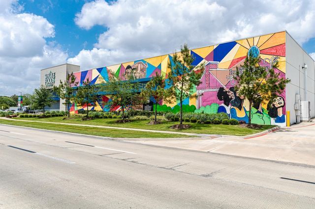 5306 Creekmont Timbers Trail, Houston, TX 77091