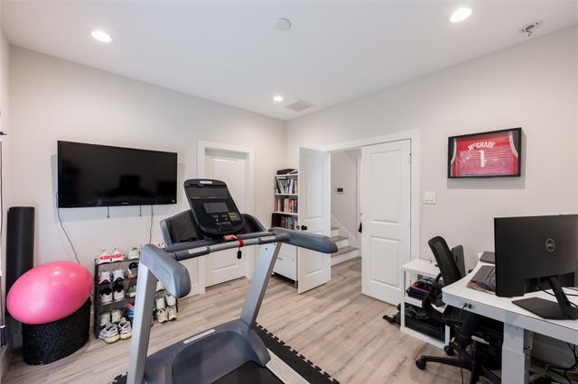 5306 Creekmont Timbers Trail, Houston, TX 77091