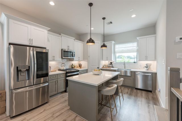 5306 Creekmont Timbers Trail, Houston, TX 77091