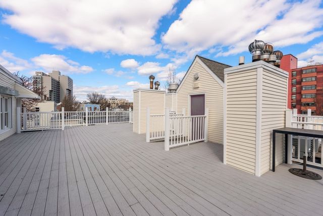 218 Thorndike St 208B, Cambridge, MA 02141