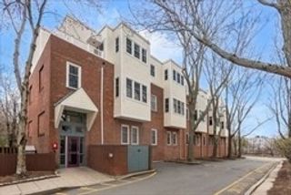 218 Thorndike St 208B, Cambridge, MA 02141