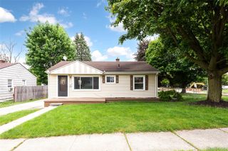 449 Burton Court, Ypsilanti, MI 48197