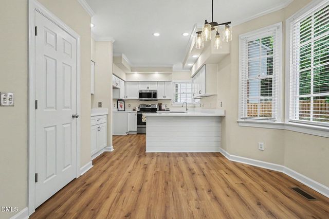 202 Park Valley Lane, Cary, NC 27519