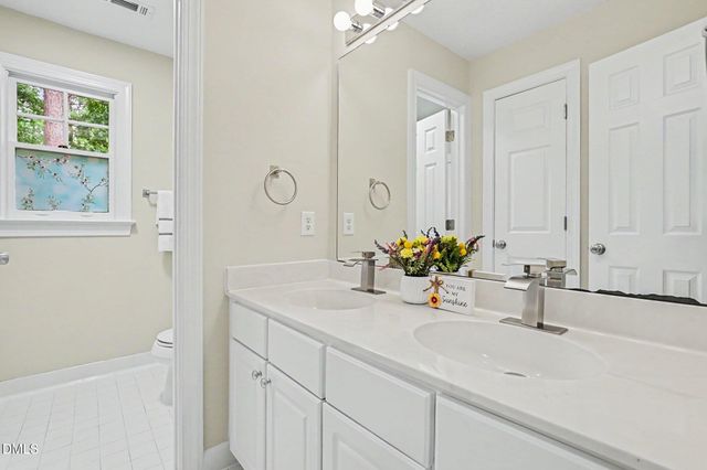 202 Park Valley Lane, Cary, NC 27519