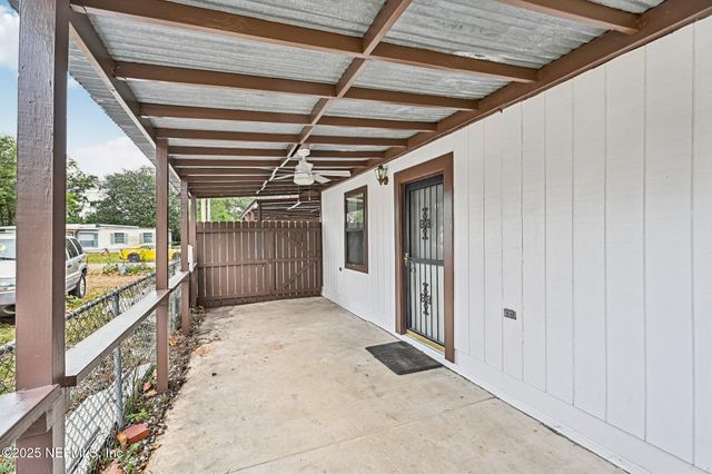 1614 LOYOLA Drive N, Jacksonville, FL 32218