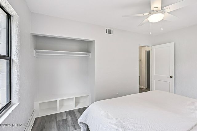 1614 LOYOLA Drive N, Jacksonville, FL 32218