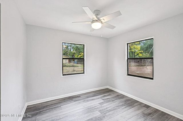 1614 LOYOLA Drive N, Jacksonville, FL 32218