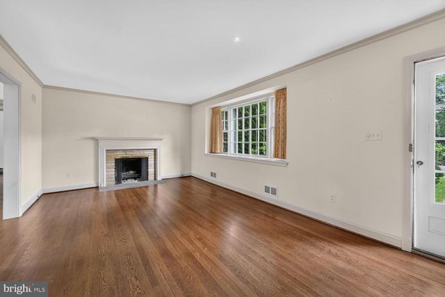 4747 UPTON ST NW, Washington, DC 20016
