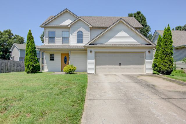 3694 Nadia Dr, Clarksville, TN 37040