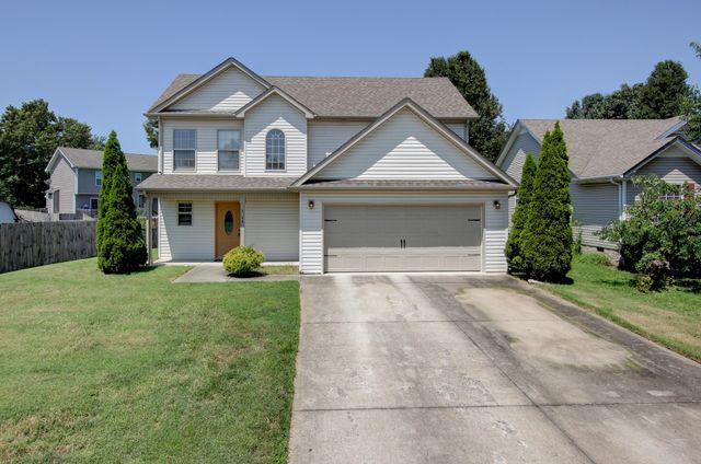 3694 Nadia Dr, Clarksville, TN 37040