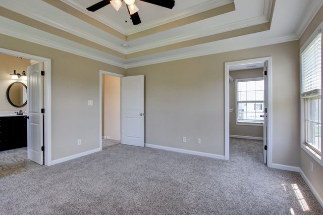 3694 Nadia Dr, Clarksville, TN 37040