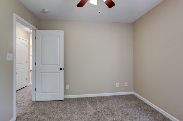 3694 Nadia Dr, Clarksville, TN 37040