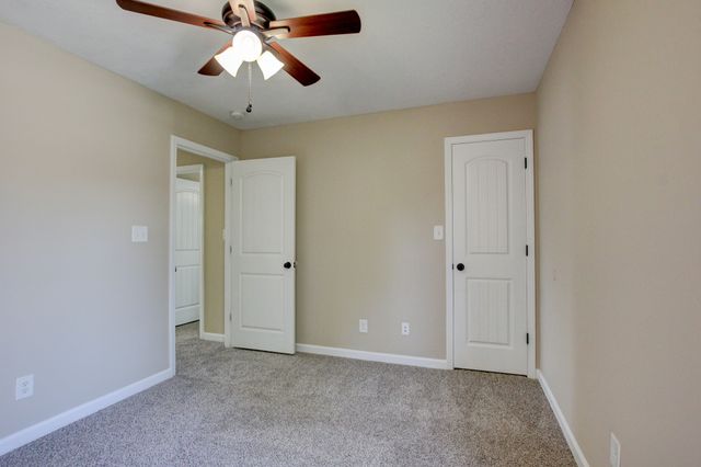3694 Nadia Dr, Clarksville, TN 37040