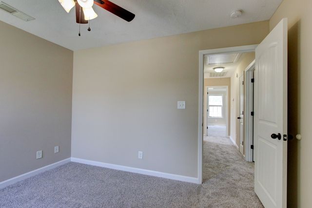 3694 Nadia Dr, Clarksville, TN 37040