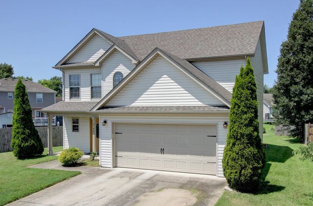 3694 Nadia Dr, Clarksville, TN 37040