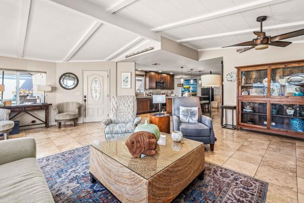 7302 Santa Barbara Street 323, Carlsbad, CA 92011