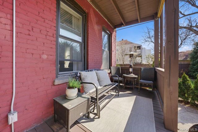 35 S Devoe Avenue, Yonkers, NY 10705