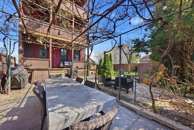 35 S Devoe Avenue, Yonkers, NY 10705