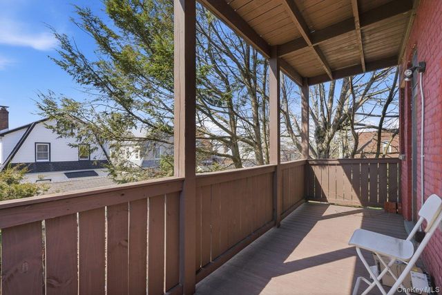 35 S Devoe Avenue, Yonkers, NY 10705