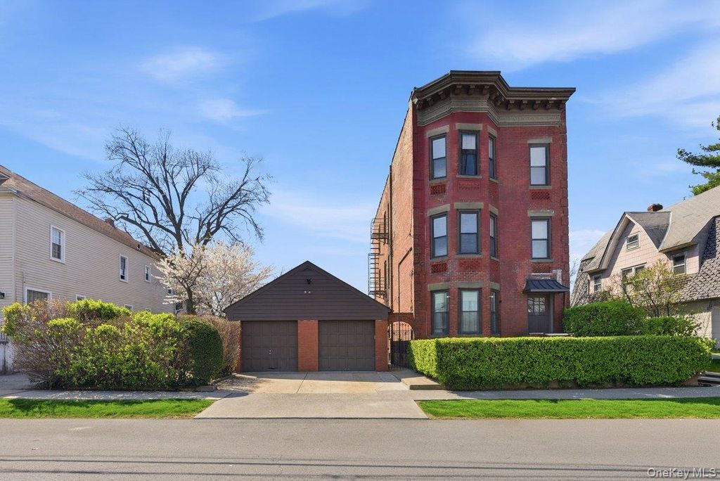35 S Devoe Avenue, Yonkers, NY 10705