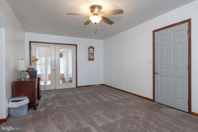 6559 PEARSONS CORNER RD, Dover, DE 19904