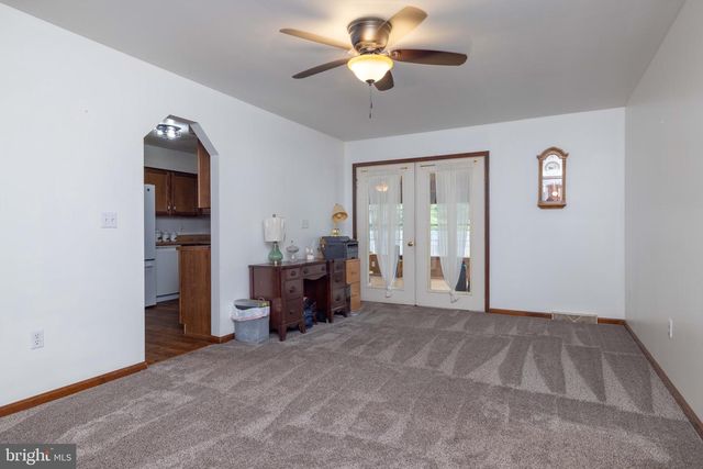 6559 PEARSONS CORNER RD, Dover, DE 19904