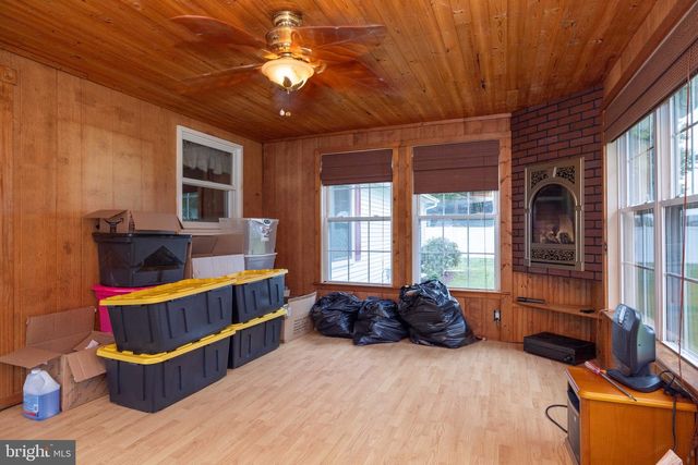 6559 PEARSONS CORNER RD, Dover, DE 19904