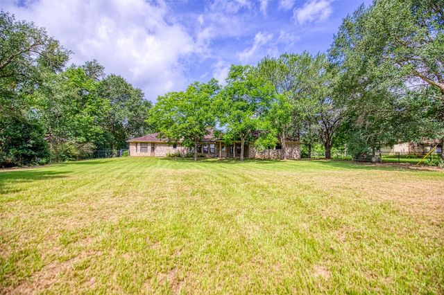 655 Farmers Road, Brenham, TX 77833