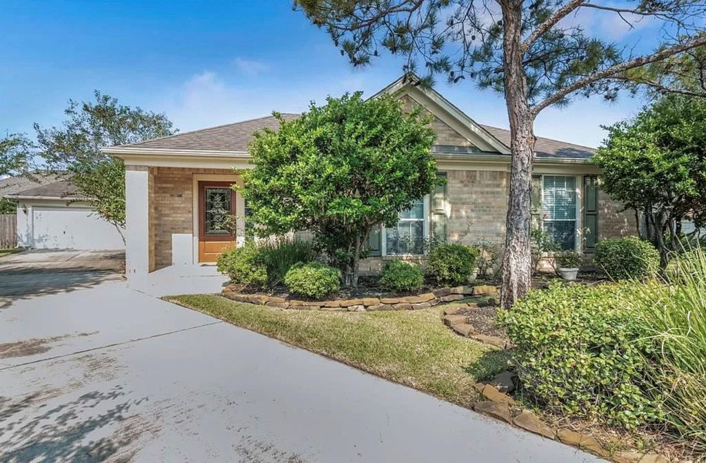 9535 Comstock Meadows Drive, Houston, TX 77095