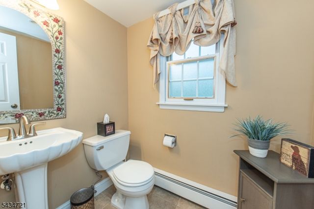 31 Yorkshire Ave, West Milford Twp., NJ 07480